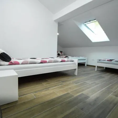Pr Zajcku Guest house *